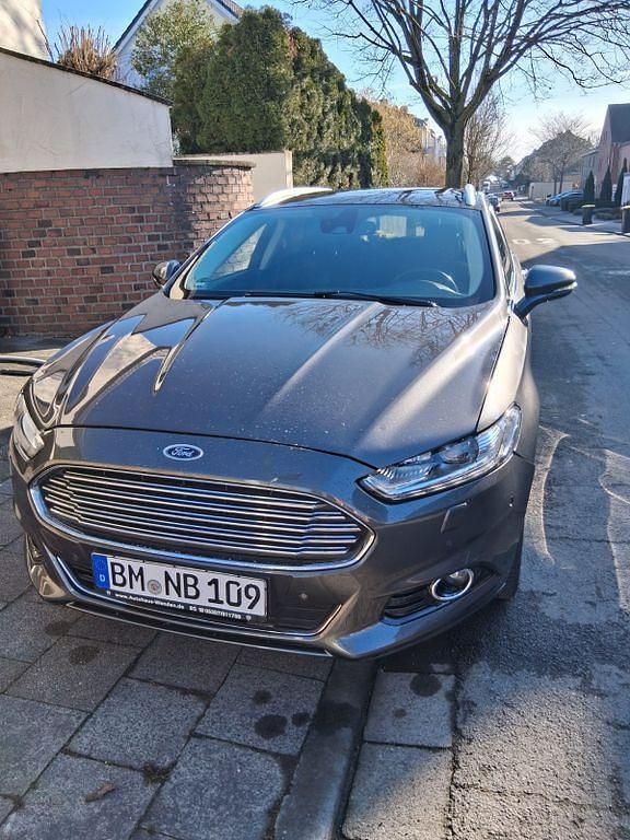 Gebraucht Ford Mondeo Titanium 150 PS (110 kW) 2018 Grau Limousine