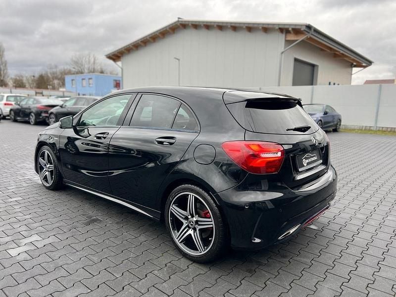 Gebraucht Mercedes A250 AMG 218 PS (160 kW) 2017 Schwarz Limousine