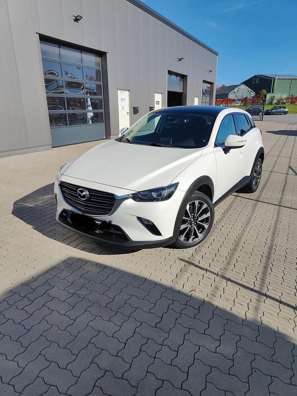 Weiß Gebraucht 2018 Mazda CX-3 SUV | 10.999 € (Guter Preis) - Bild 1/4
