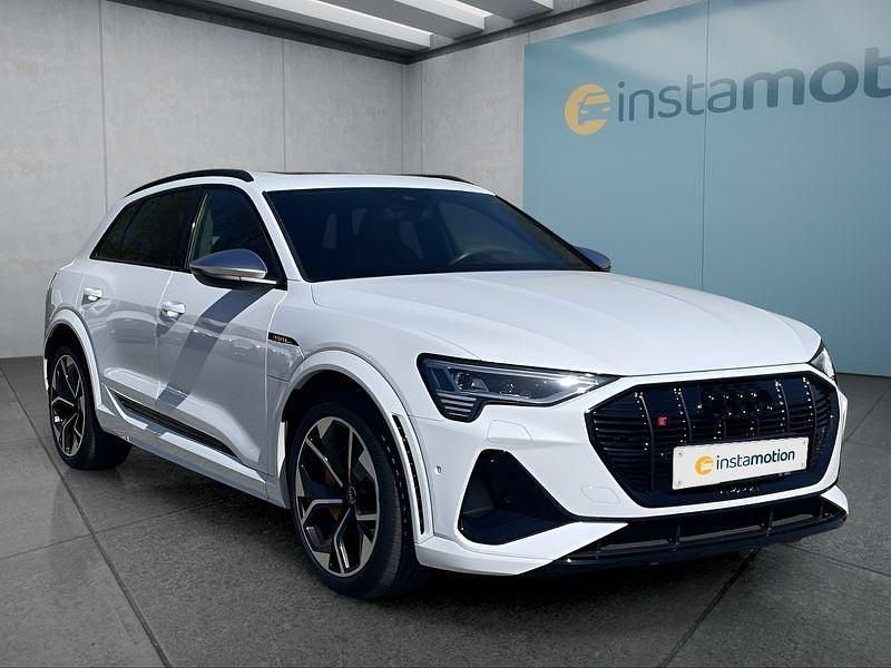 Gebraucht Audi e-tron 369 kW (503 PS) 2022 Weiß SUV