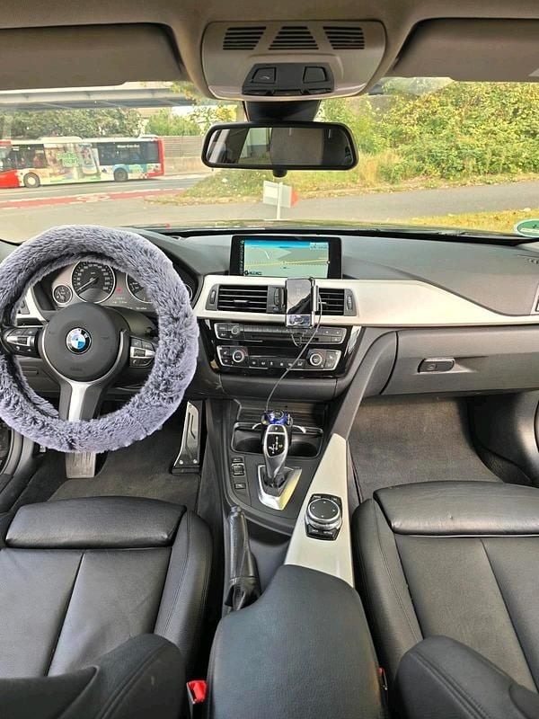 Gebraucht BMW 325 215 PS (158 kW) 2016 Schwarz Kombi