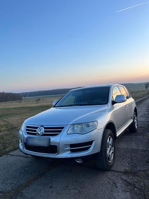 Gebraucht VW Touareg 239 PS (175 kW) 2008 Silber SUV
