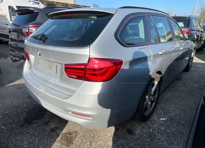 Gebraucht BMW 320 Performance 190 PS (139 kW) 2019 Silber Kombi