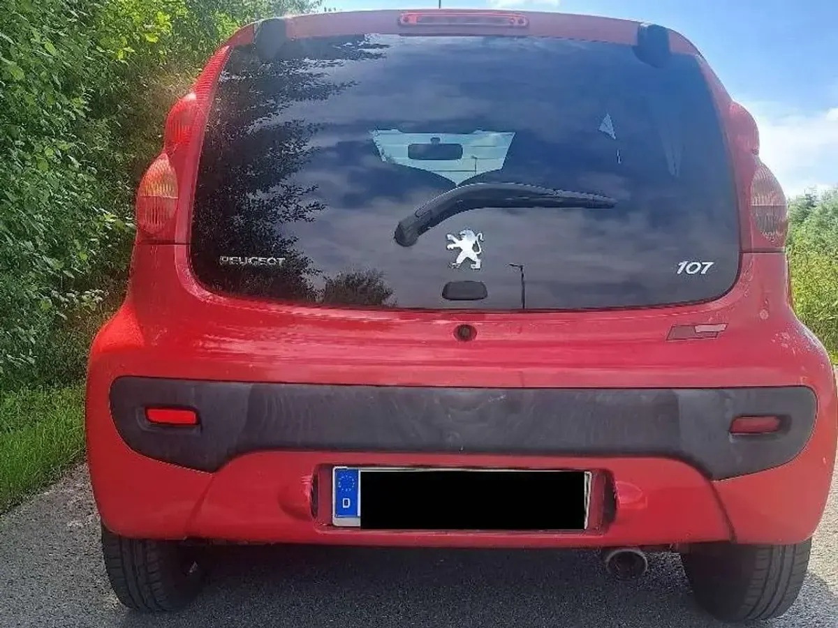 Gebraucht Peugeot 107 Filou 68 PS (50 kW) 2012 Rot Kleinwagen