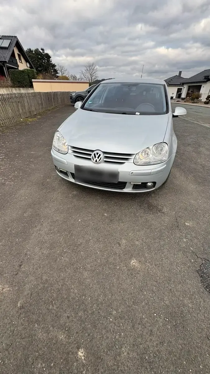 Gebraucht VW Golf IV 105 PS (77 kW) 2003 Silber Limousine