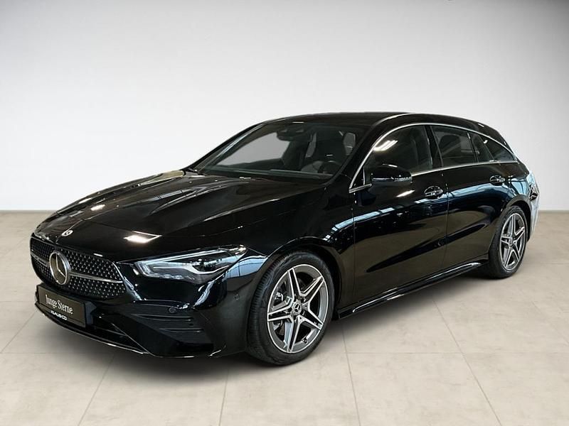 Schwarz Gebraucht 2024 Mercedes CLA200 Shooting Brake AMG Kombi | 34.880 € - Bild 1/4
