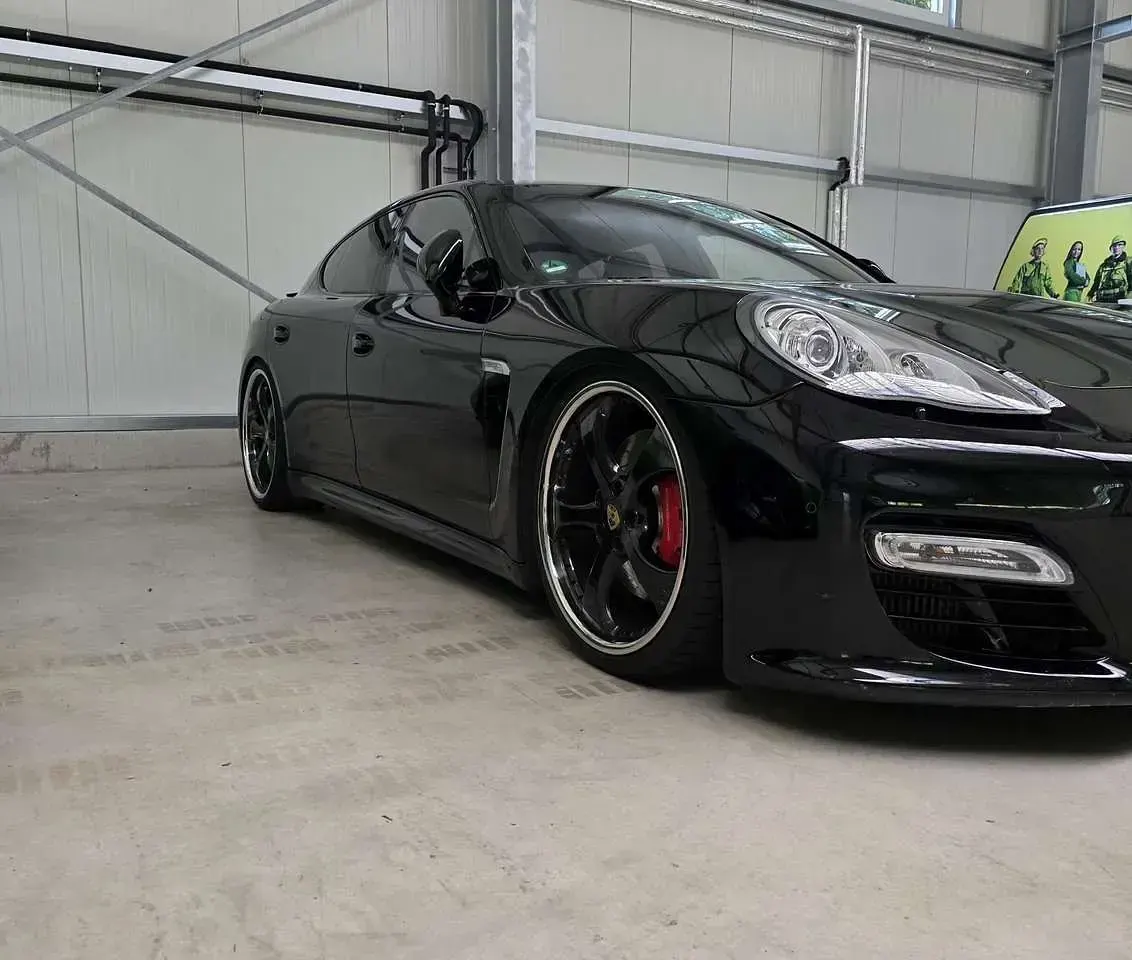 Gebraucht Porsche Panamera Turbo 500 PS (367 kW) 2011 Schwarz Kleinwagen