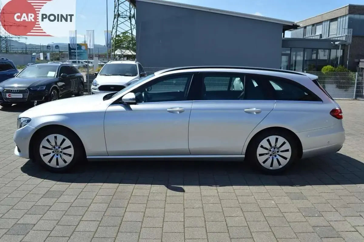 Gebraucht Mercedes E300 245 PS (180 kW) 2018 Silber Limousine