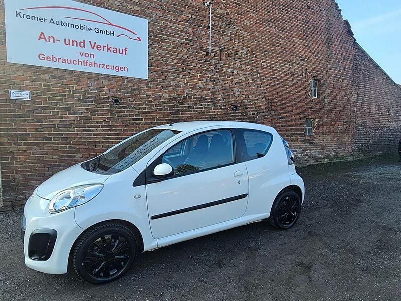 Gebraucht Citroën C1 Tendance 68 PS (50 kW) 2012 Weiß Kleinwagen