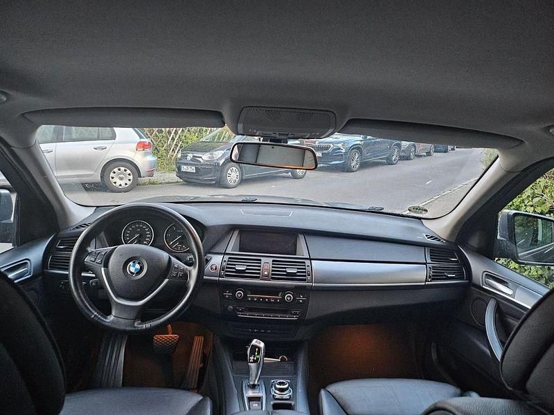Grau Gebraucht 2011 BMW X5 Performance SUV | 14.999 € (Guter Preis) - Bild 1/4