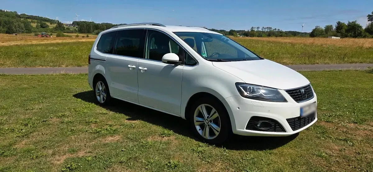 Gebraucht Seat Alhambra XCELLENCE 150 PS (110 kW) 2020 Weiß Van / Kleinbus