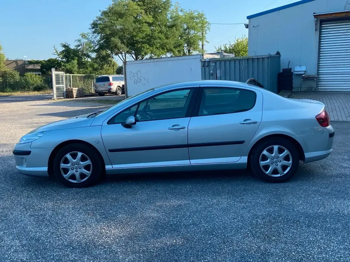 Gebraucht Peugeot 407 125 PS (91 kW) 2008 Grau Limousine