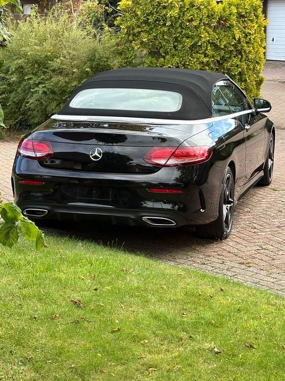 Schwarz Gebraucht 2019 Mercedes C200 Cabrio | 26.990 € (Guter Preis) - Bild 1/4