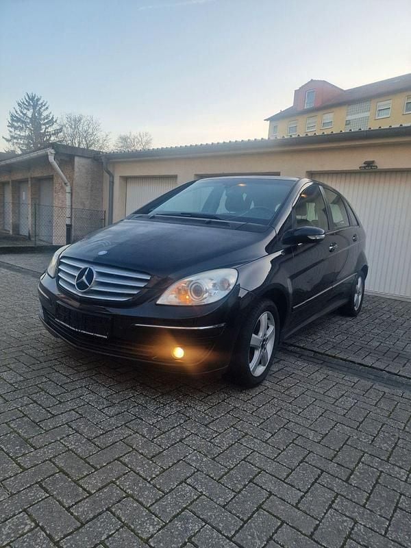 Gebraucht Mercedes B200 140 PS (102 kW) 2007 Schwarz Van / Kleinbus