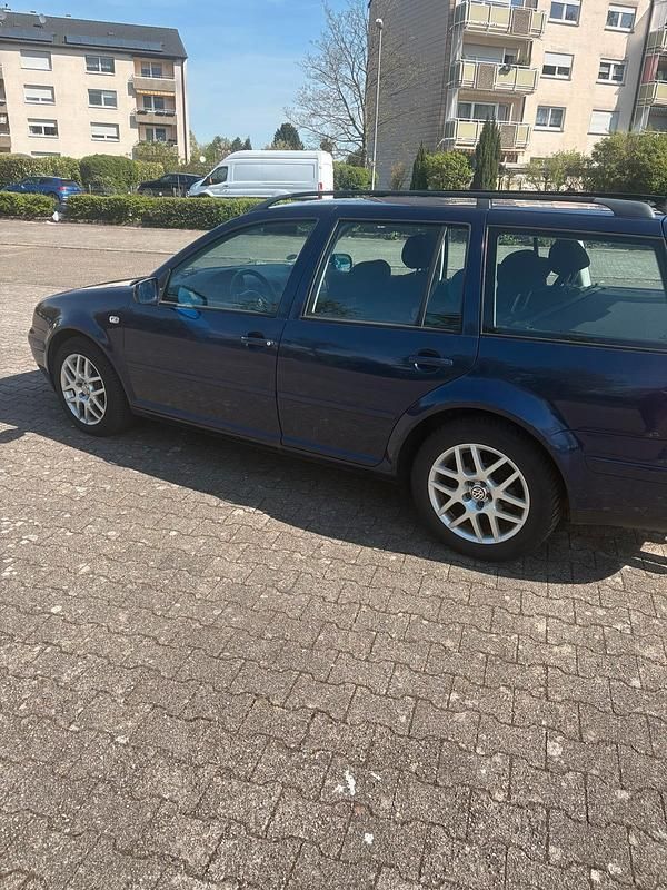 Gebraucht VW Golf IV 115 PS (84 kW) 2000 Blau Kombi