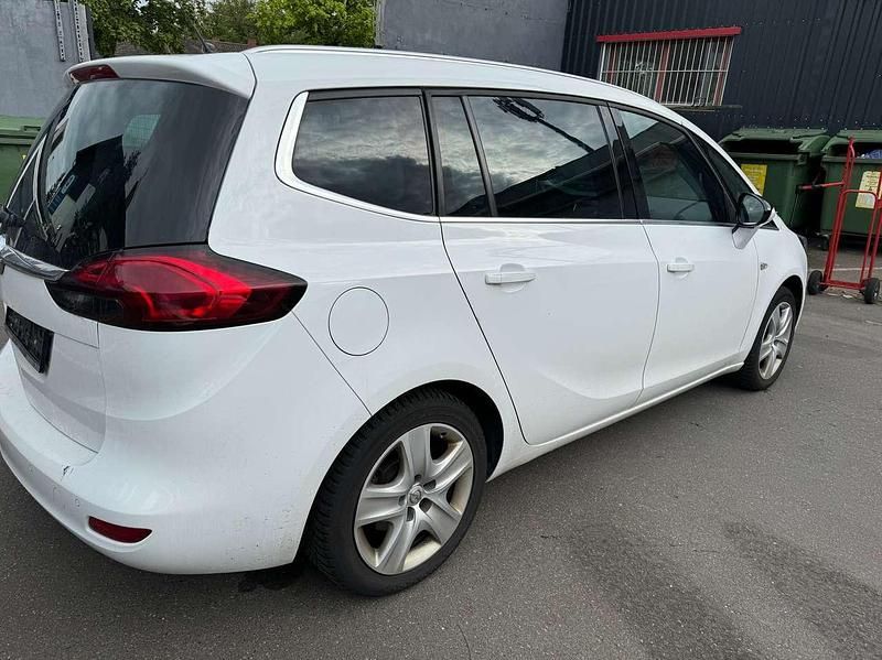 Gebraucht Opel Zafira Tourer 136 PS (100 kW) 2019 Weiß Van / Kleinbus