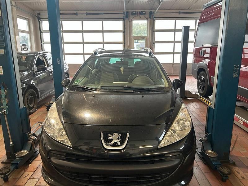 Schwarz Gebraucht 2008 Peugeot 207 Kombi | 2.100 € (Fairer Preis) - Bild 1/4