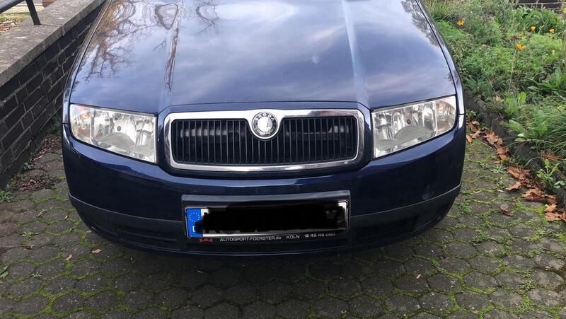 Blau Gebraucht 2004 Skoda Fabia Kleinwagen | 555 € (Fairer Preis) - Bild 1/4