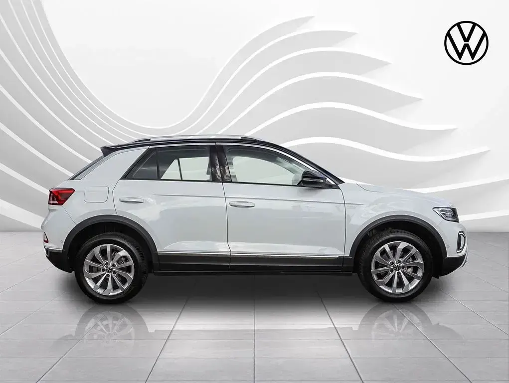 Gebraucht VW T-Roc Style 150 PS (110 kW) 2024 Pure white/schwarz SUV