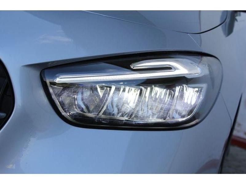 Hightechsilber metallic 922u Gebraucht 2024 Mercedes B180 Progressive Van / Kleinbus | 25.570 € (Guter Preis) - Bild 1/4