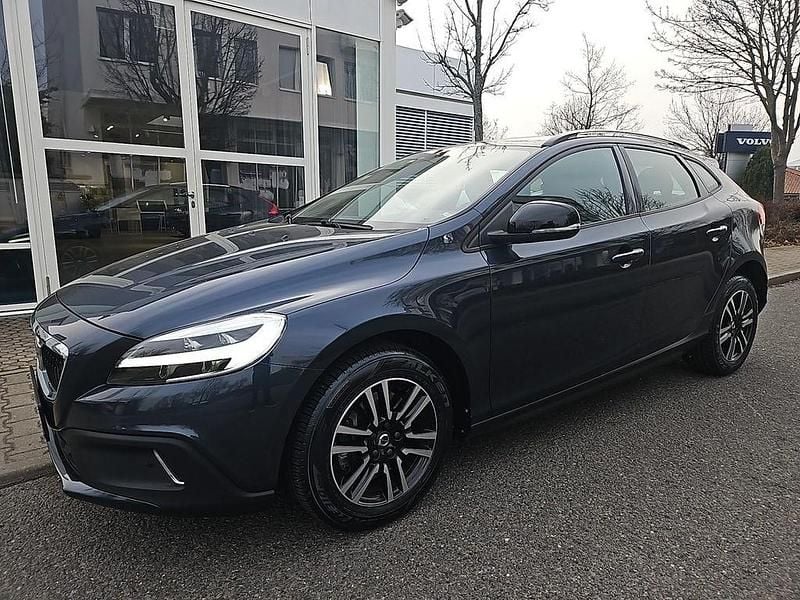 Gebraucht Volvo V40 CC Plus 152 PS (111 kW) 2017 Blau Kombi