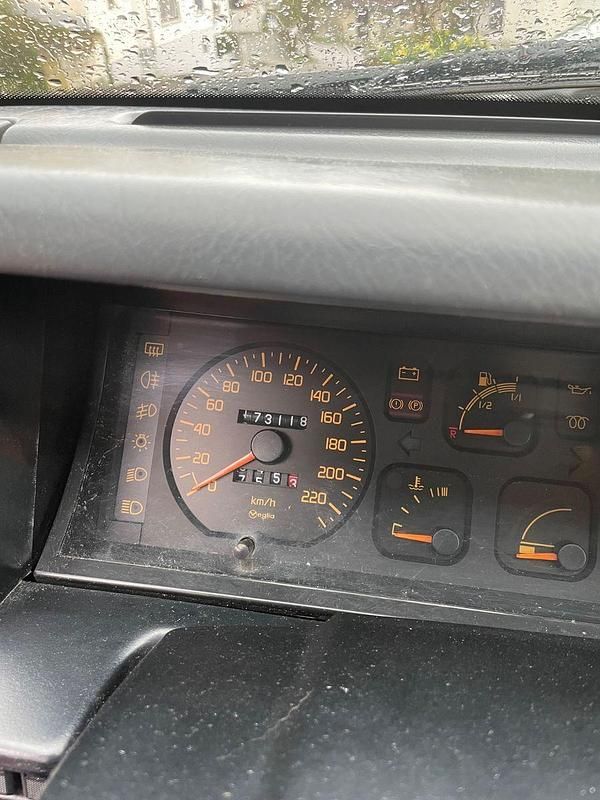 Second-hand Renault 19 73 CP (53 kW) 1992 Roșu Berlinǎ