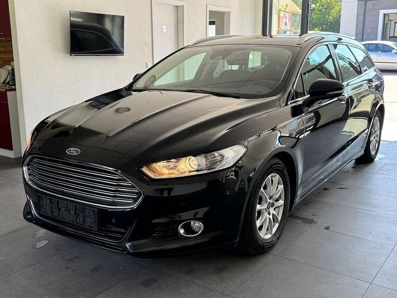 Schwarz Gebraucht 2015 Ford Mondeo Titanium Kombi | 8.950 € (Superpreis) - Bild 1/4