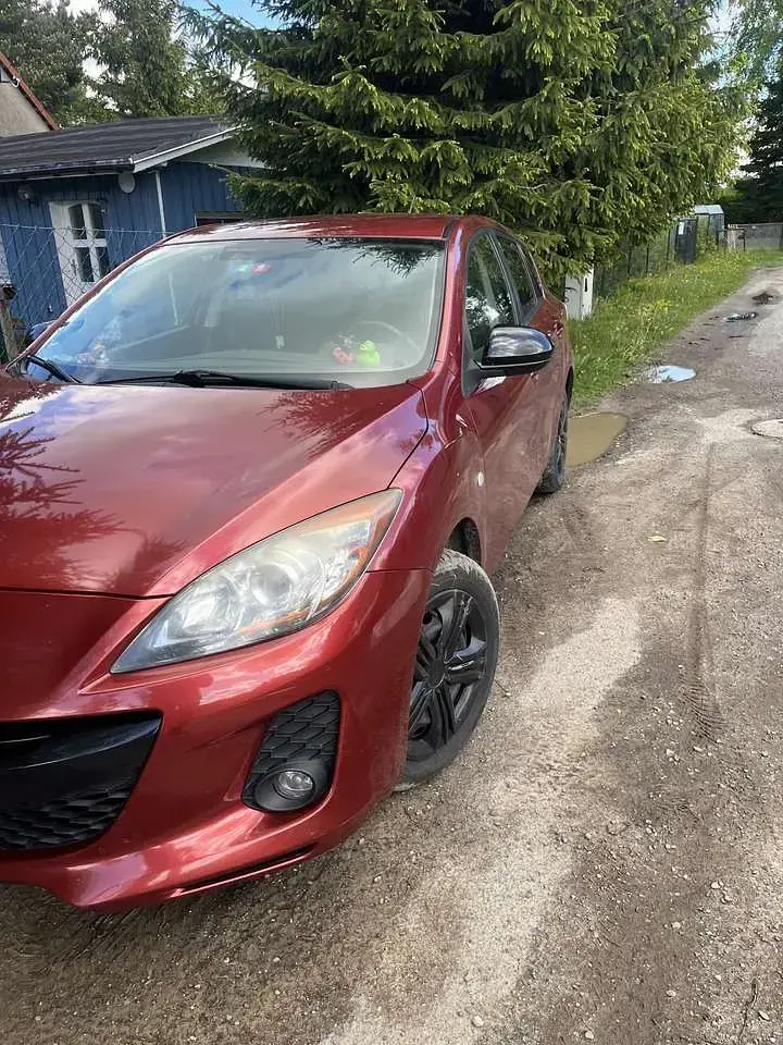 Gebraucht Mazda 3 Prime-Line 105 PS (77 kW) 2013 Rot Limousine