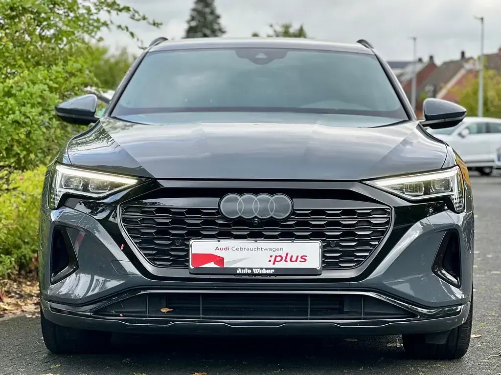 Gebraucht Audi Q8 Sportback e-tron Sport 250 kW (340 PS) 2023 Grau SUV