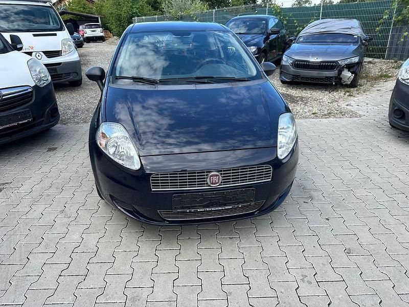 Gebraucht Fiat Grande Punto Active 65 PS (47 kW) 2009 Blau Kleinwagen