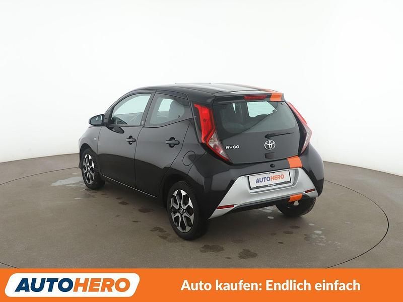 Gebraucht Toyota Aygo X-play 72 PS (52 kW) 2020 Schwarz Kleinwagen