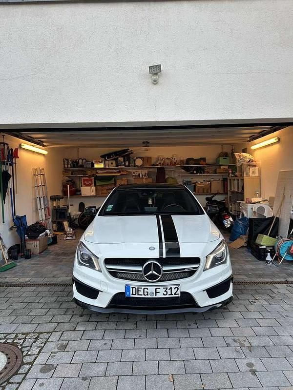 Gebraucht Mercedes CLA45 AMG AMG 360 PS (264 kW) 2015 Weiß Limousine