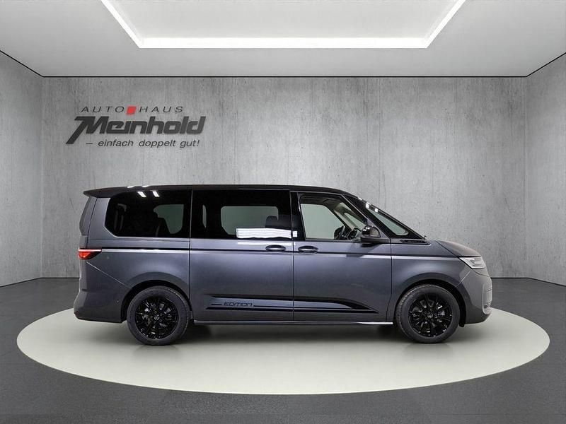 Gebraucht VW Multivan Edition 150 PS (110 kW) 2025 Indiumgrau metallic/deep black Van