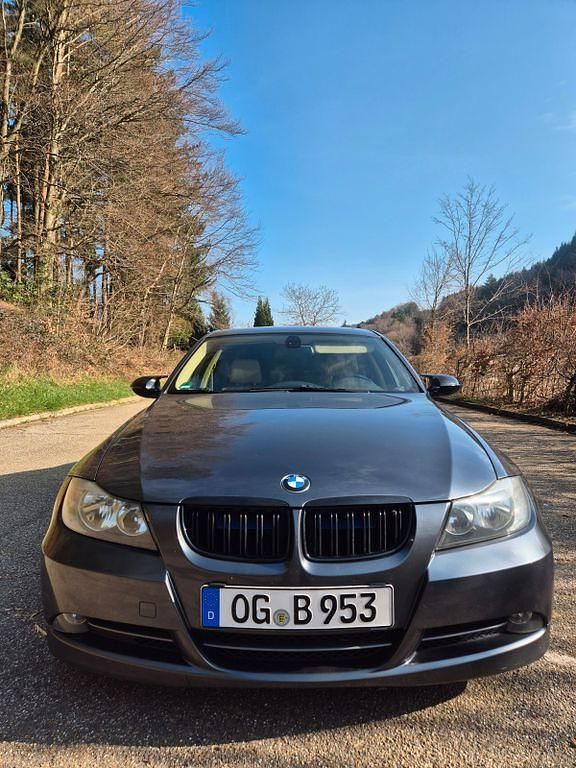 Gebraucht BMW 330 Performance 258 PS (189 kW) 2005 Grau Limousine