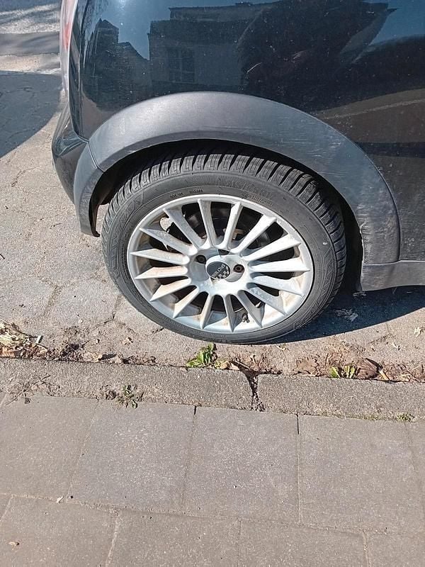 Gebraucht Mini ONE 90 PS (66 kW) 2003 Schwarz Kleinwagen