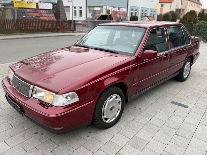 Rot Gebraucht 1995 Volvo 960 Limousine | 2.899 € - Bild 1/4