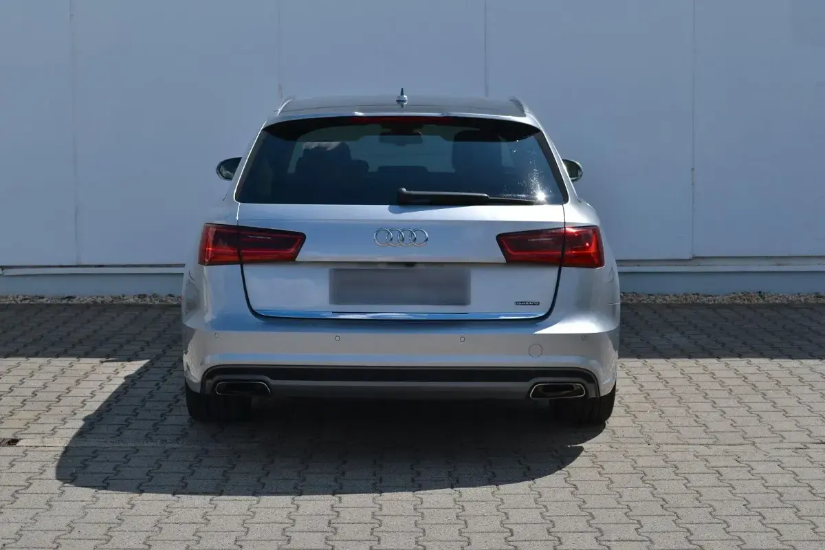 Gebraucht Audi A6 Ambiente 272 PS (200 kW) 2015 Silber Kombi