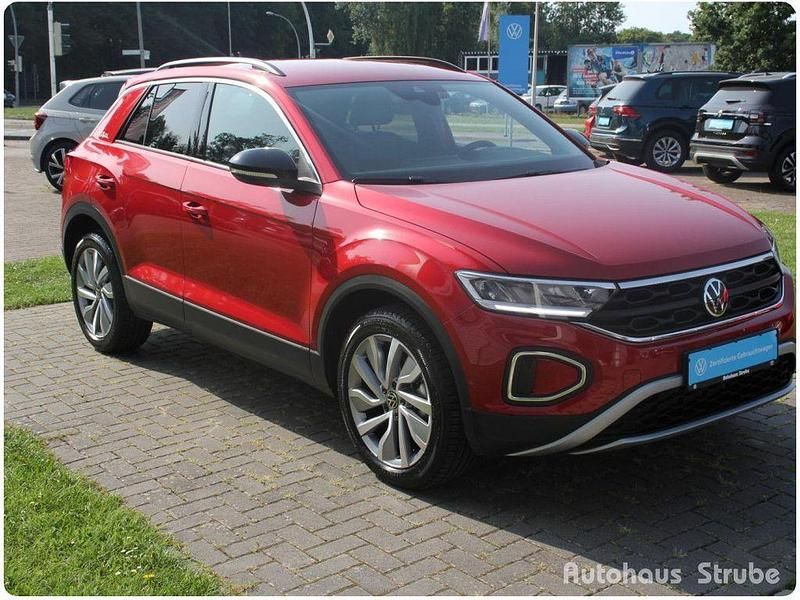 Gebraucht VW T-Roc Goal 116 PS (85 kW) 2024 Rot SUV