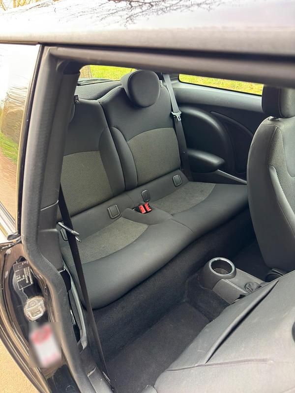 Gebraucht Mini Cooper 98 PS (72 kW) 2011 Schwarz Kleinwagen