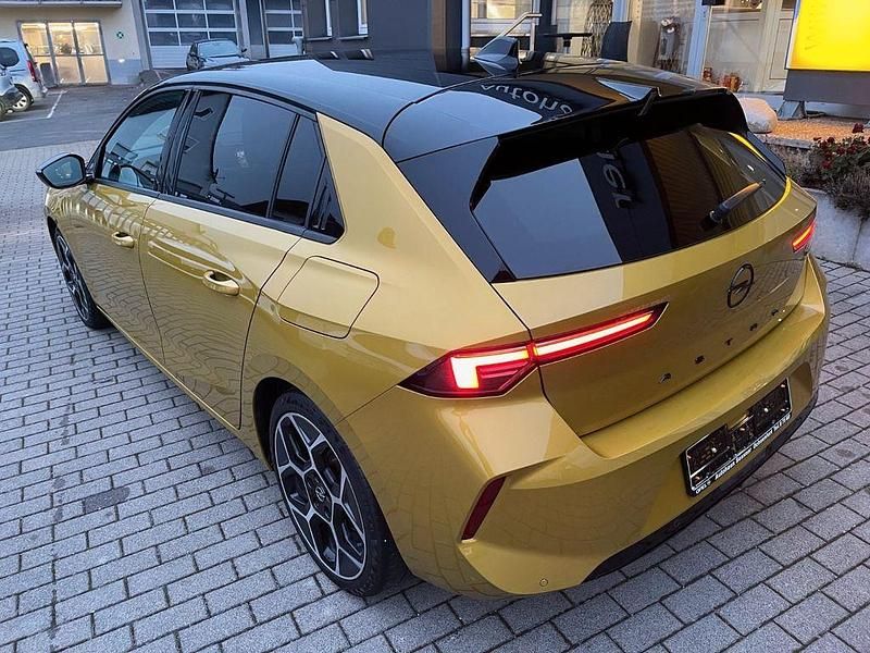 Gebraucht Opel Astra 150 PS (110 kW) 2022 Gelb Limousine