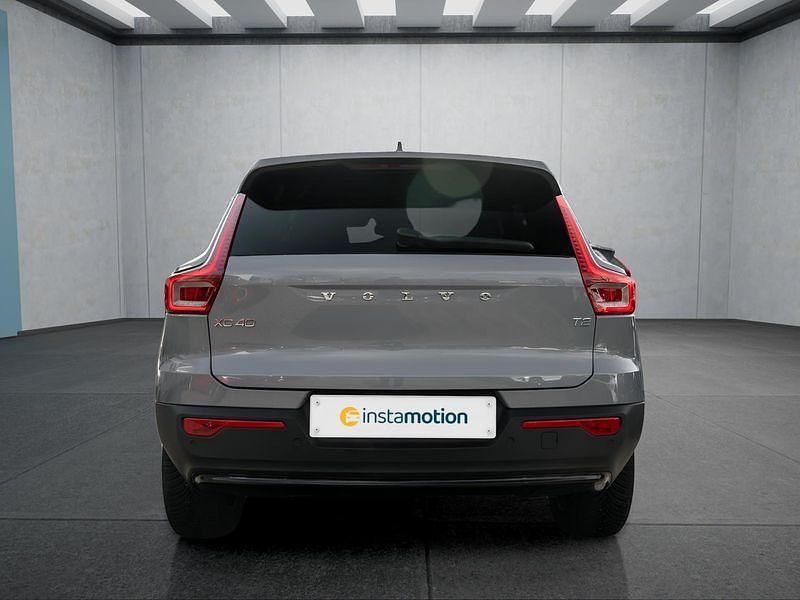 Gebraucht Volvo XC40 129 PS (94 kW) 2023 Grau SUV