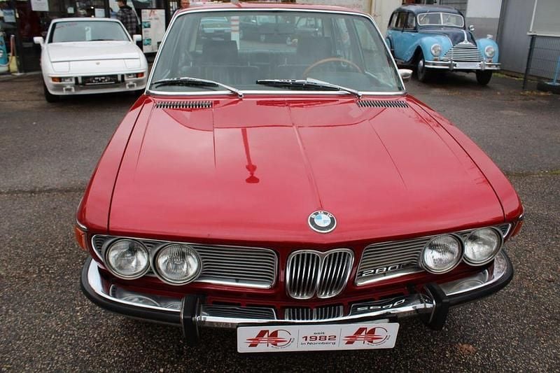 Gebraucht BMW 2800 170 PS (125 kW) 1969 Rot Limousine