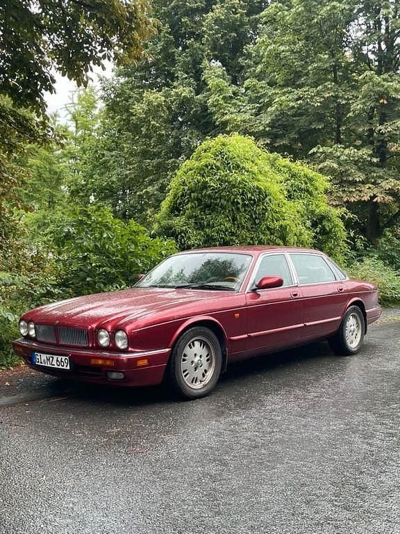 Rot Gebraucht 1997 Jaguar XJ Sovereign Limousine | 6.400 € - Bild 1/4