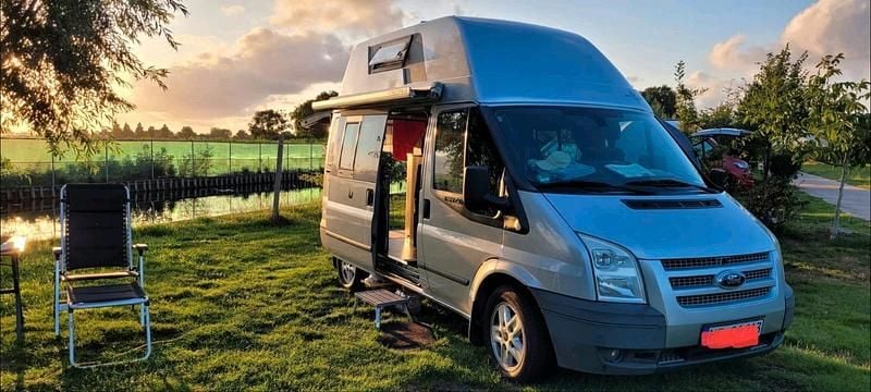 Silber Gebraucht 2013 Ford Transit Nugget Van / Kleinbus | 25.000 € (Etwas zu teuer) - Bild 1/4