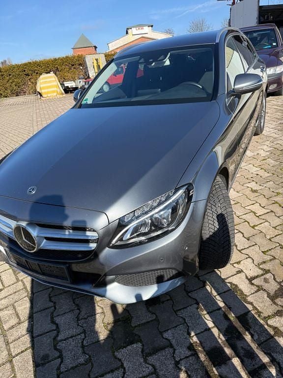 Gebraucht Mercedes C220 170 PS (125 kW) 2017 Grau Kombi