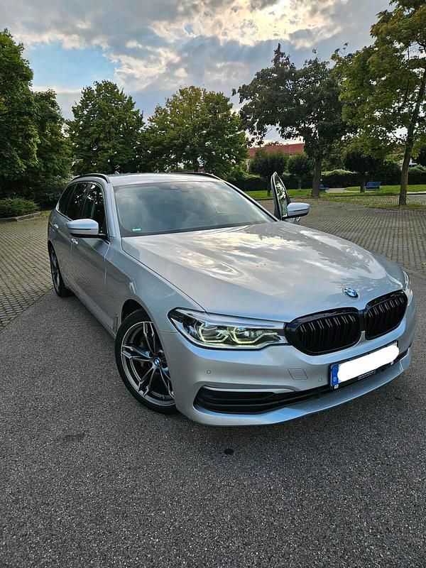 Silber Gebraucht 2018 BMW 525 Kombi | 14.500 € (Superpreis) - Bild 1/4