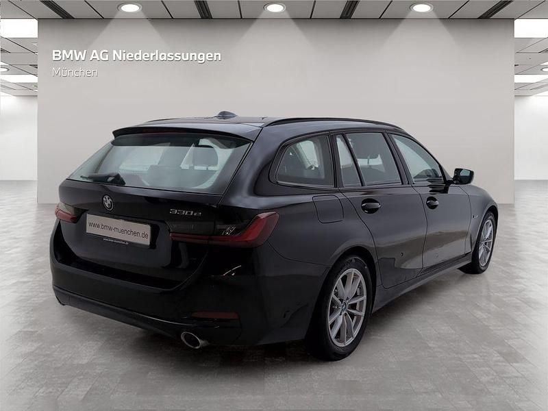 Gebraucht BMW 330e 292 PS (214 kW) 2022 Schwarz Kombi