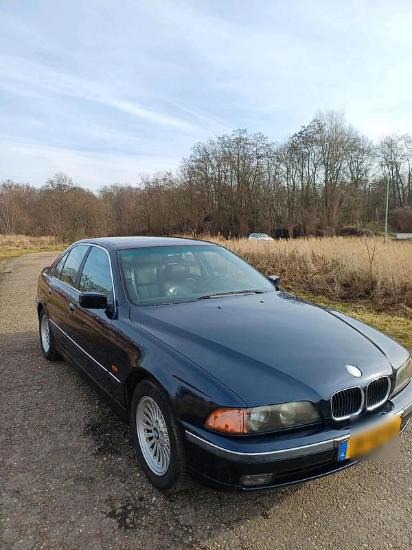 Gebraucht BMW 523 170 PS (125 kW) 1999 Blau Limousine