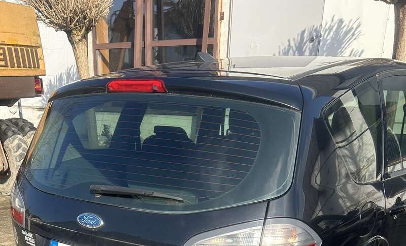 Schwarz Gebraucht 2008 Ford S-MAX Ambiente Van / Kleinbus | 2.400 € (Fairer Preis) - Bild 1/4