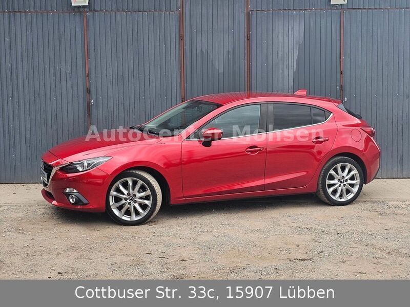 Rot Gebraucht 2014 Mazda 3 Sports-Line Limousine | 13.980 € (Teuer) - Bild 1/4